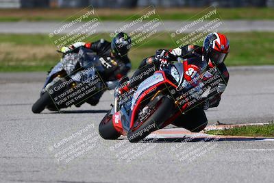 media/Jan-21-2023-Fastrack Riders (Sat) [[fcf3f88a30]]/Level 3/Session 4 Turn 6-Mountian Shot/